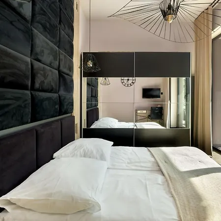Shellter By Solarento Apartment *