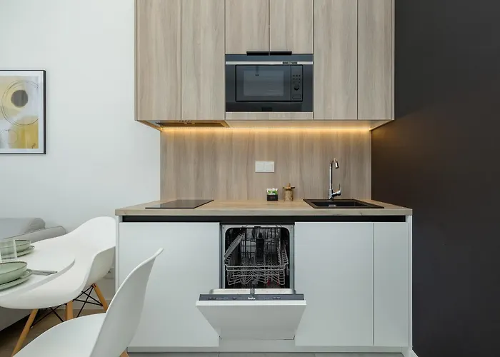 Shellter By Solarento Apartament *