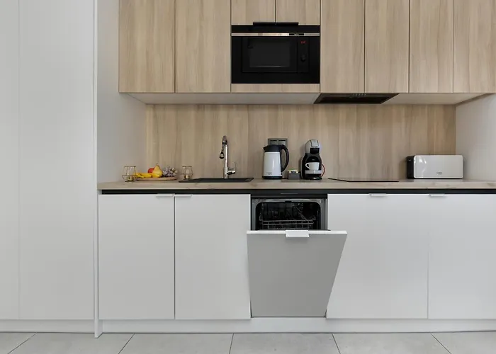 Shellter By Solarento Apartament