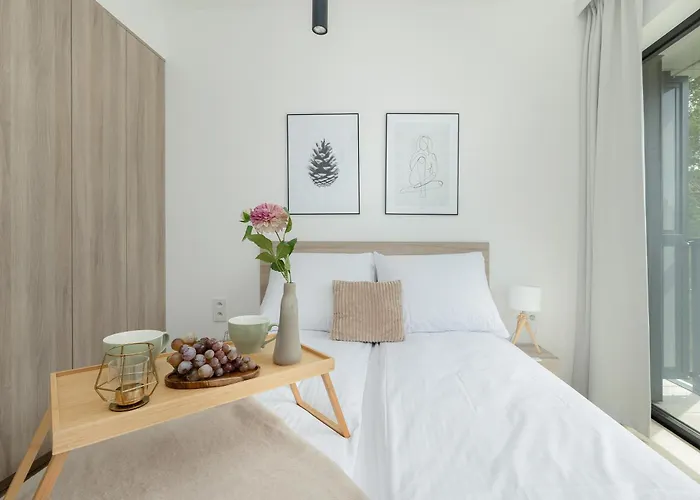 Shellter By Solarento Apartament *